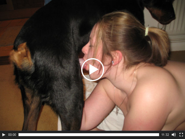 640px x 480px - Elle se fait baiser la bouche et la chatte par son chien